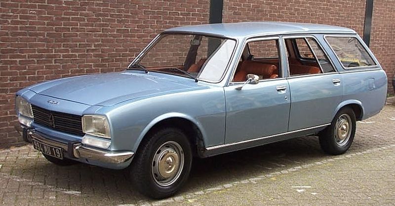 标致旗舰504在68年问世，69年评为欧洲年度轿车。